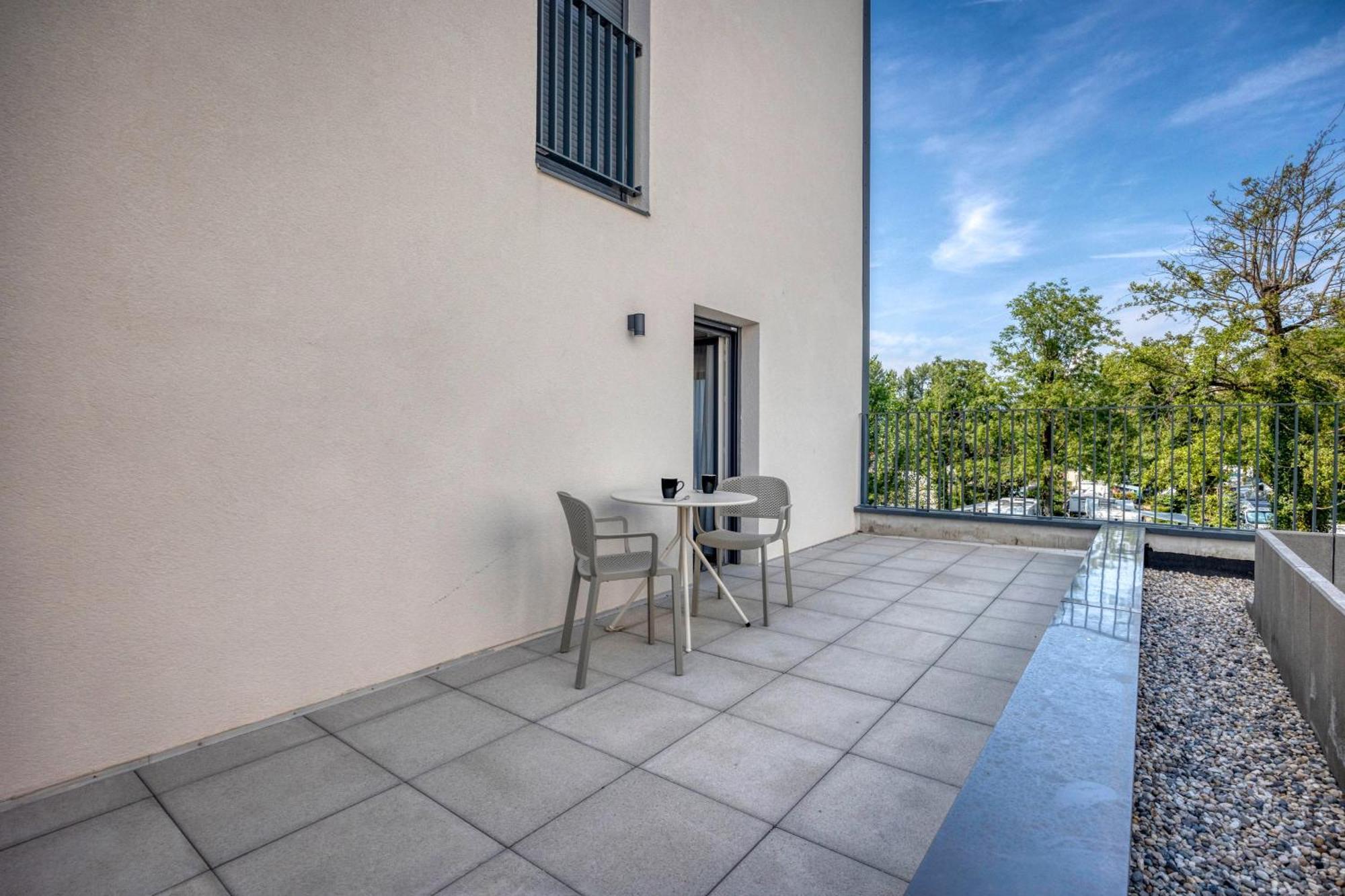 Kosy Appart'Hotels - Residence Du Lac Aix-les-Bains Exterior photo